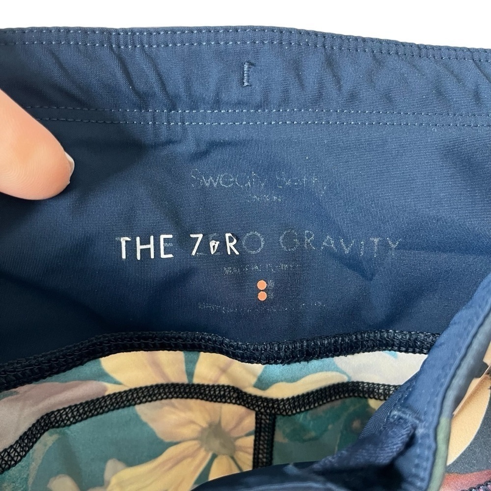 Sweaty Betty Zero Gravity Floral 7/8 Length Leggings Blue Size XS Activewear - Picture 8 of 9